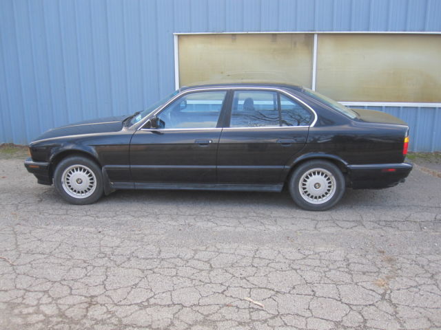 1990 bmw 525i loaded, low mileage, senior owner car in great shape 53k miles