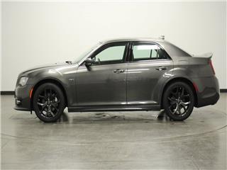 2023 Chrysler 300 s v8