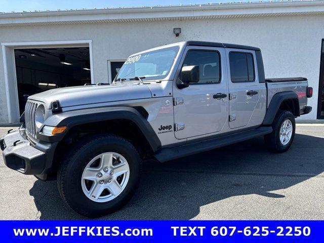 2020 jeep gladiator sport s