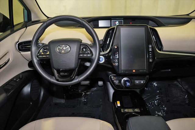 2021 toyota prius limited