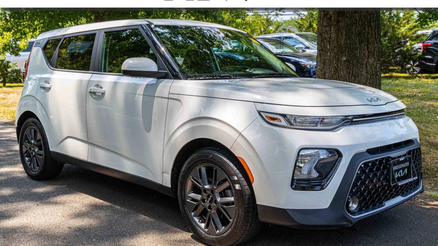 2022 kia soul ex