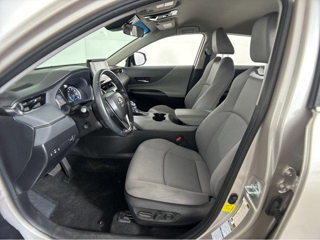2021 toyota venza le