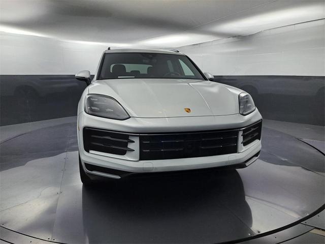2024 porsche cayenne base