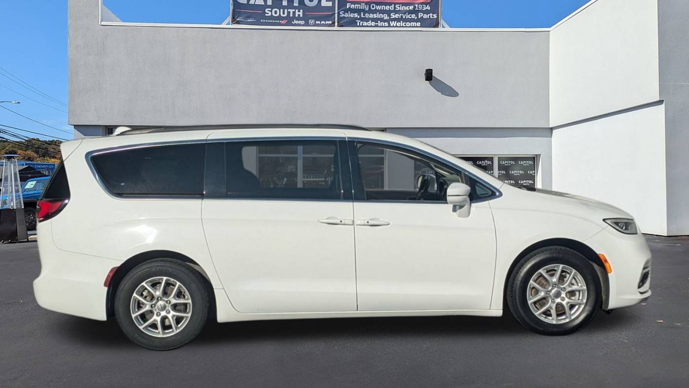 2022 chrysler pacifica touring l
