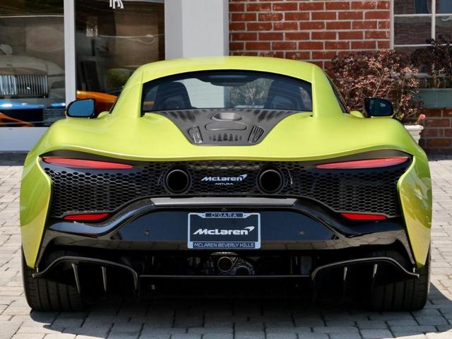 2023 mclaren artura vision