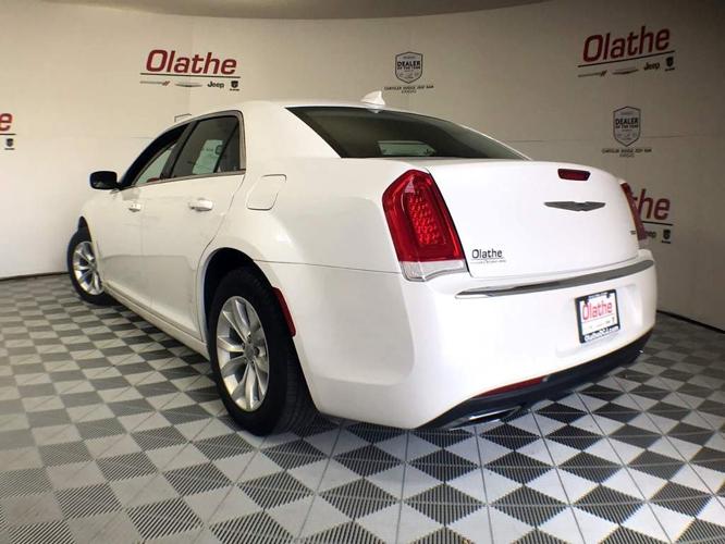 certified 2016 chrysler 300 limited olathe, ks 66062 for sale in olathe, kansas