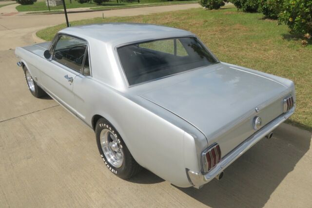 1966 ford mustang gt coupe w/ disc brakes and power steering