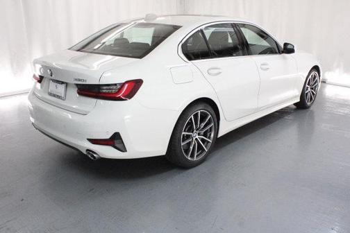 2022 bmw 330