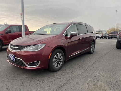 2020 chrysler pacifica hybrid in saint louis, missouri