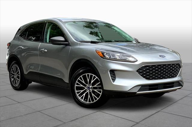 2022 ford escape se
