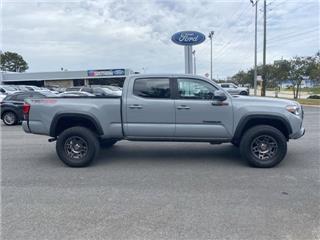 2019 Toyota Tacoma trd off-road