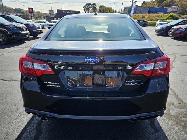 2019 subaru legacy base
