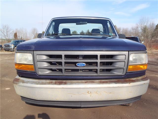 1994 ford f-150, dealer trade, 5 speed stick, 4x2, clean carfax, super low miles