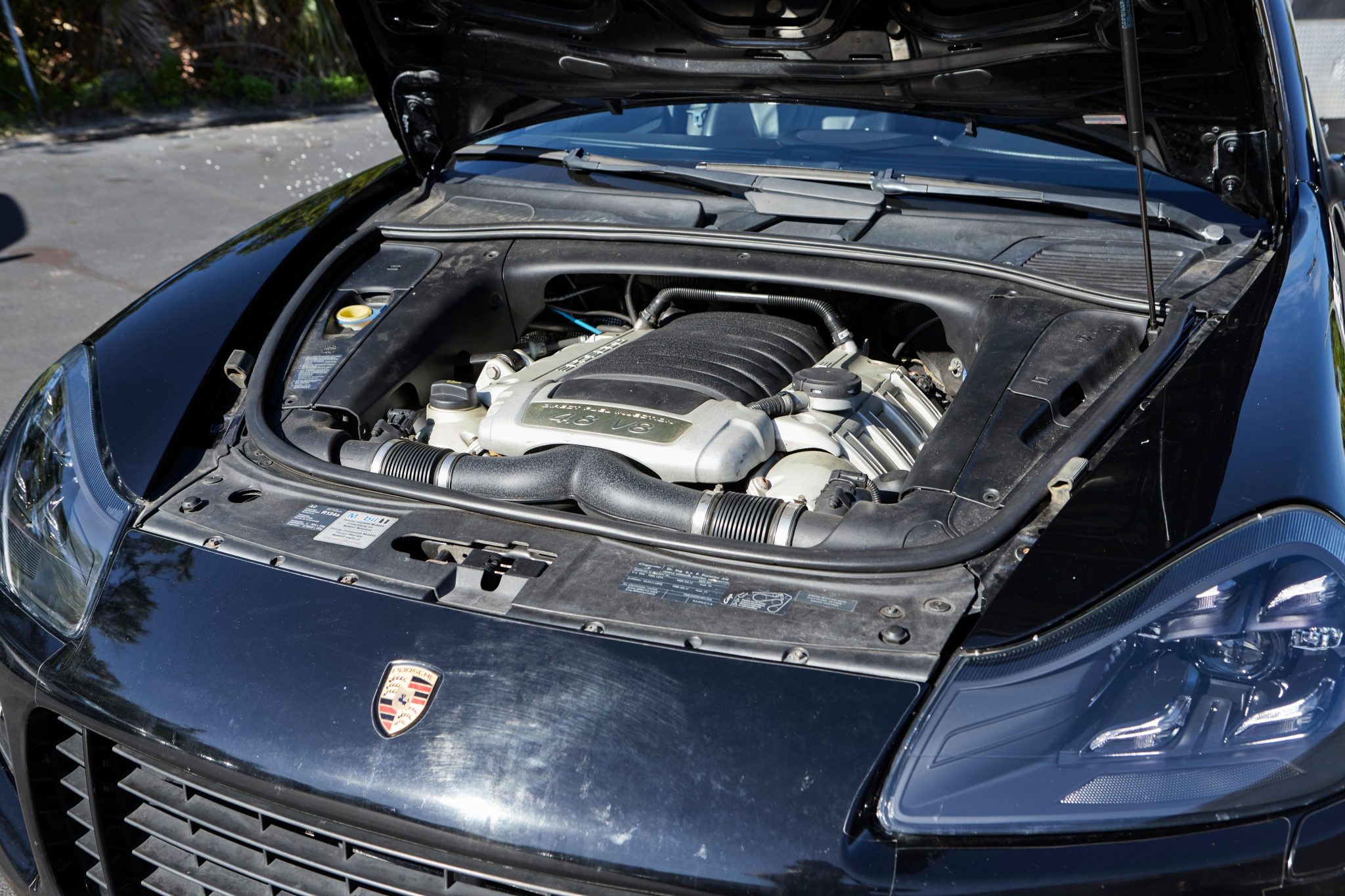 2008 porsche cayenne gts 6-speed
