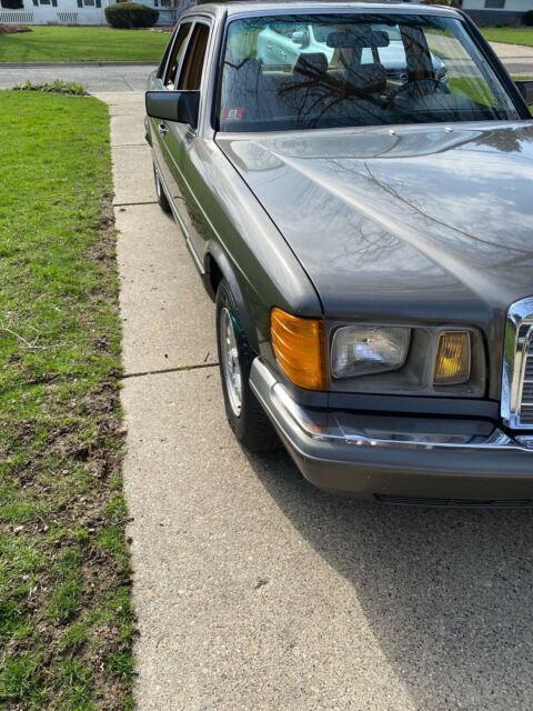 1984 mercedes-benz 500sel sedan