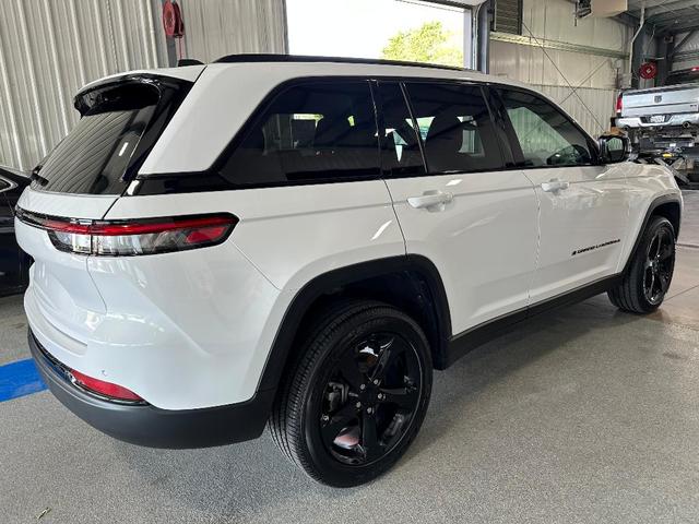 2024 jeep grand cherokee laredo