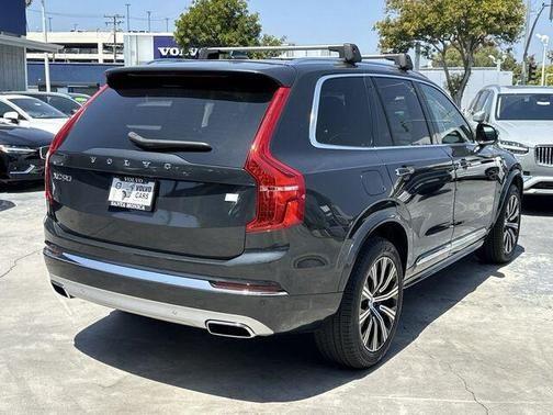 2021 volvo xc90 recharge plug-in hybrid