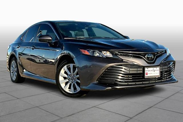 2020 toyota camry le