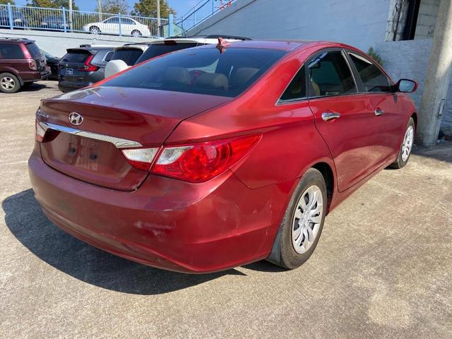 2013 hyundai sonata gls