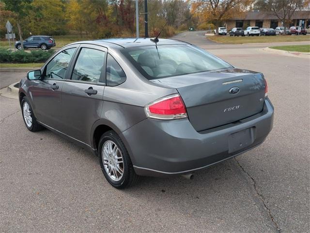 2010 ford focus se