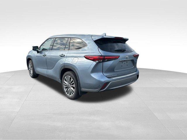 2021 toyota highlander platinum