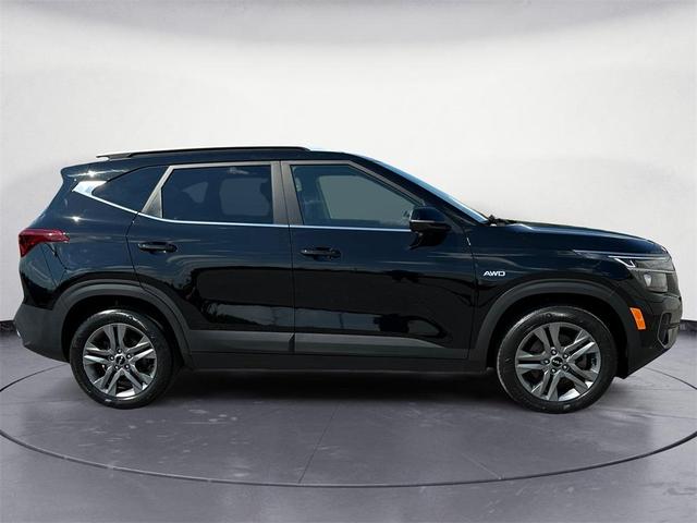 2022 kia seltos s