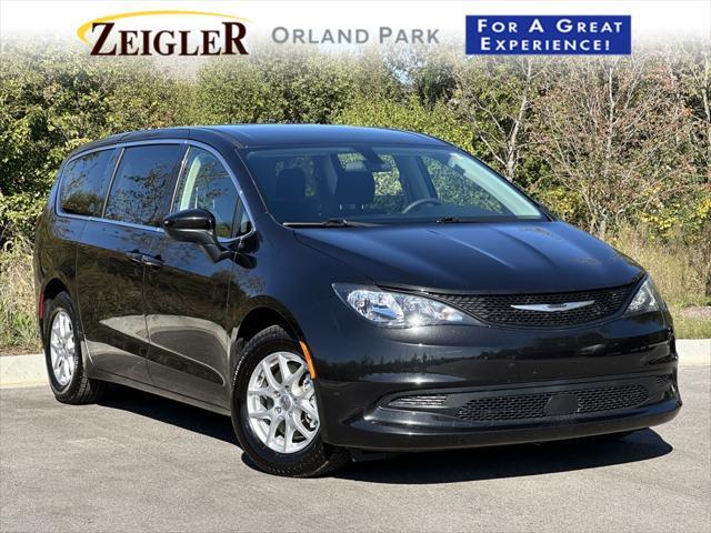 2022 chrysler voyager lx