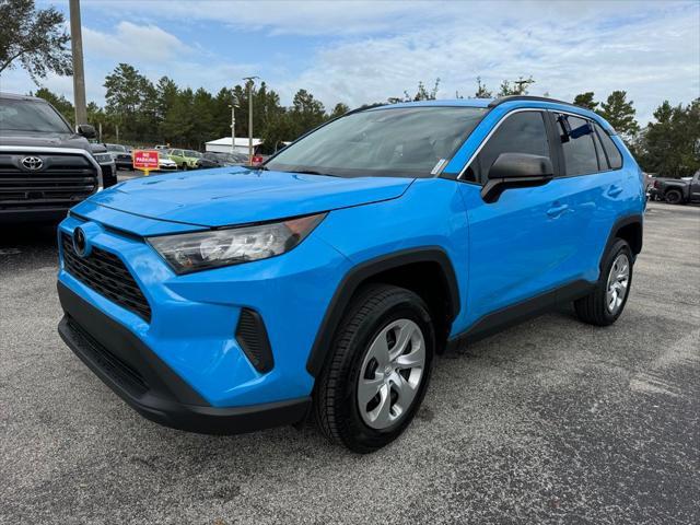 2021 toyota rav4 le