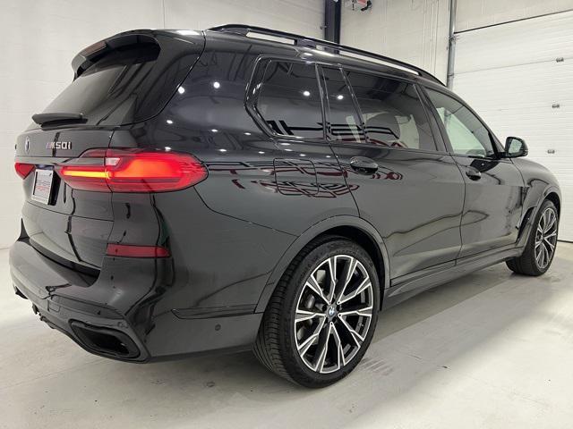 2022 bmw x7 m50i