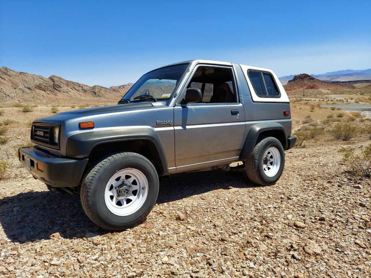 1990 diahatsu rocky 5 speed 4 wheel drive suv