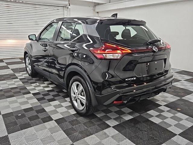 2021 nissan kicks s