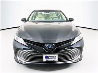 2018 Toyota Camry hybrid xle