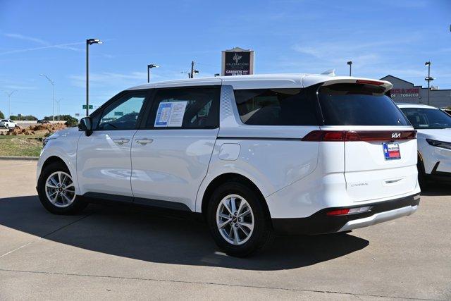 2023 kia carnival lx