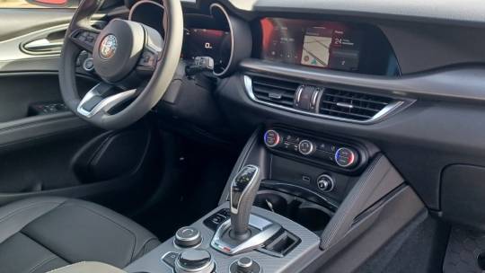 2024 Alfa Romeo Stelvio