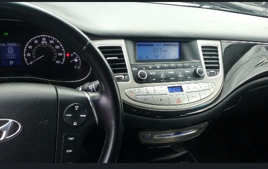 2013 hyundai genesis for sale in illinois by owner