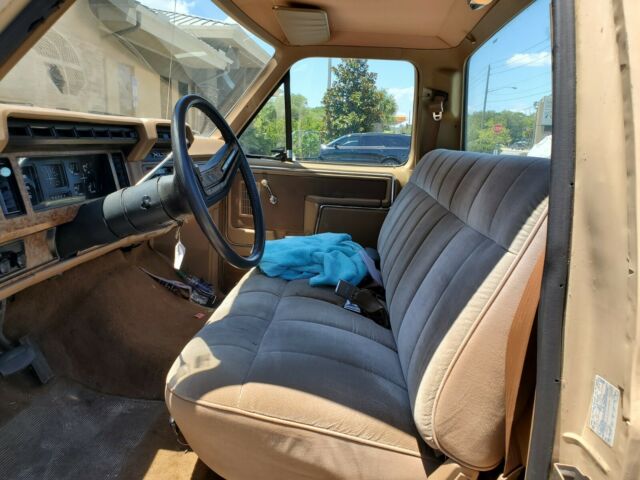 this is a unicorn -1986 ford f250 regular cab long box w/ 29,000 original miles