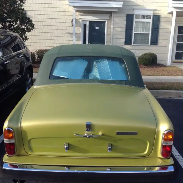 silver wraith ii - 4 door luzary sedan
