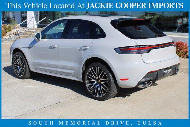 2024 porsche macan base