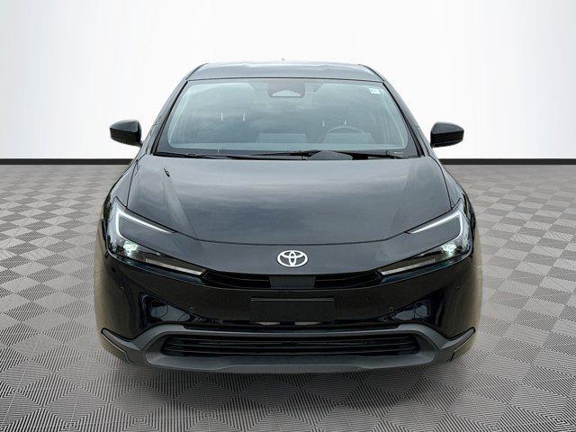 2023 toyota prius le