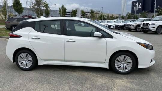 2025 Nissan Leaf s