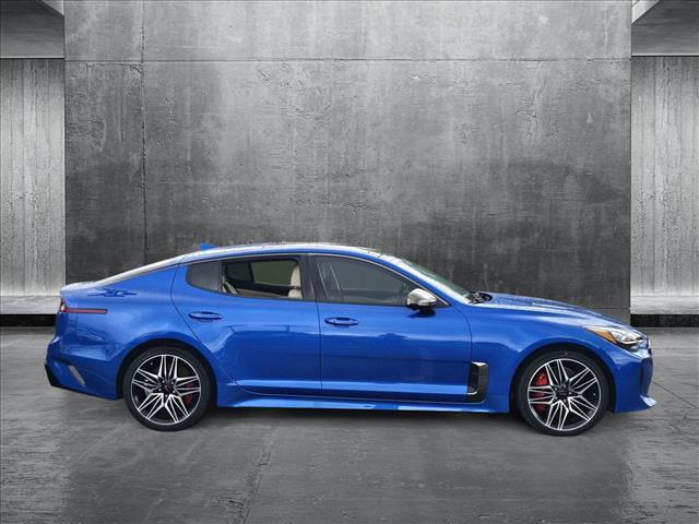 2023 kia stinger gt2