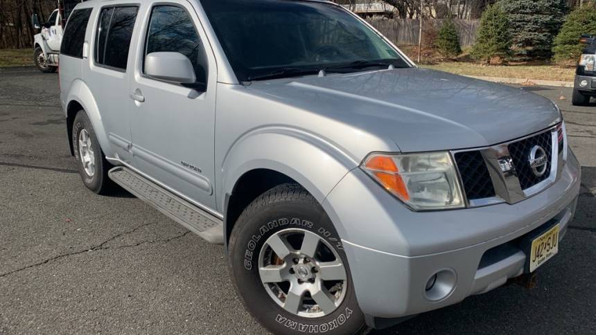 2005 nissan pathfinder se