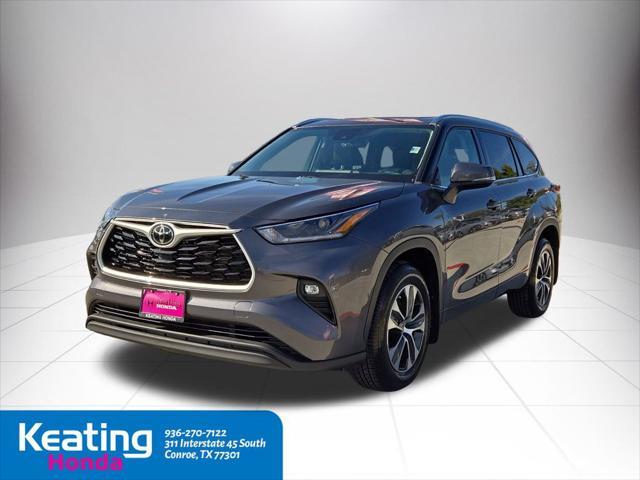 2021 toyota highlander xle