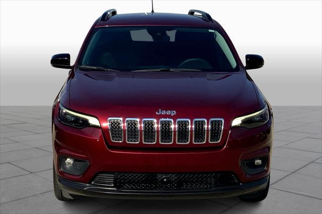 2022 jeep cherokee latitude lux