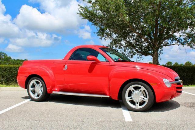 2004 chevrolet ssr ls 2dr regular cab convertible rwd sb