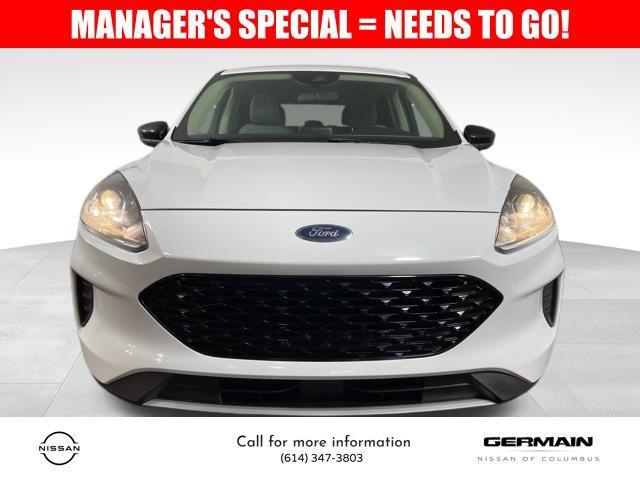 2020 ford escape se