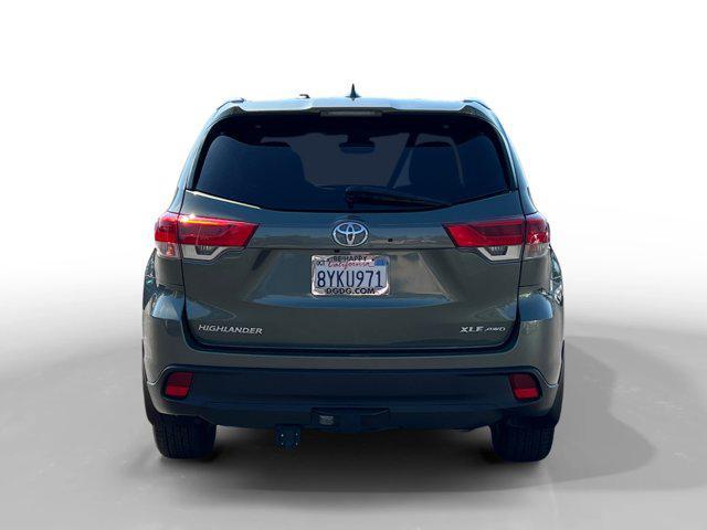 2019 toyota highlander xle