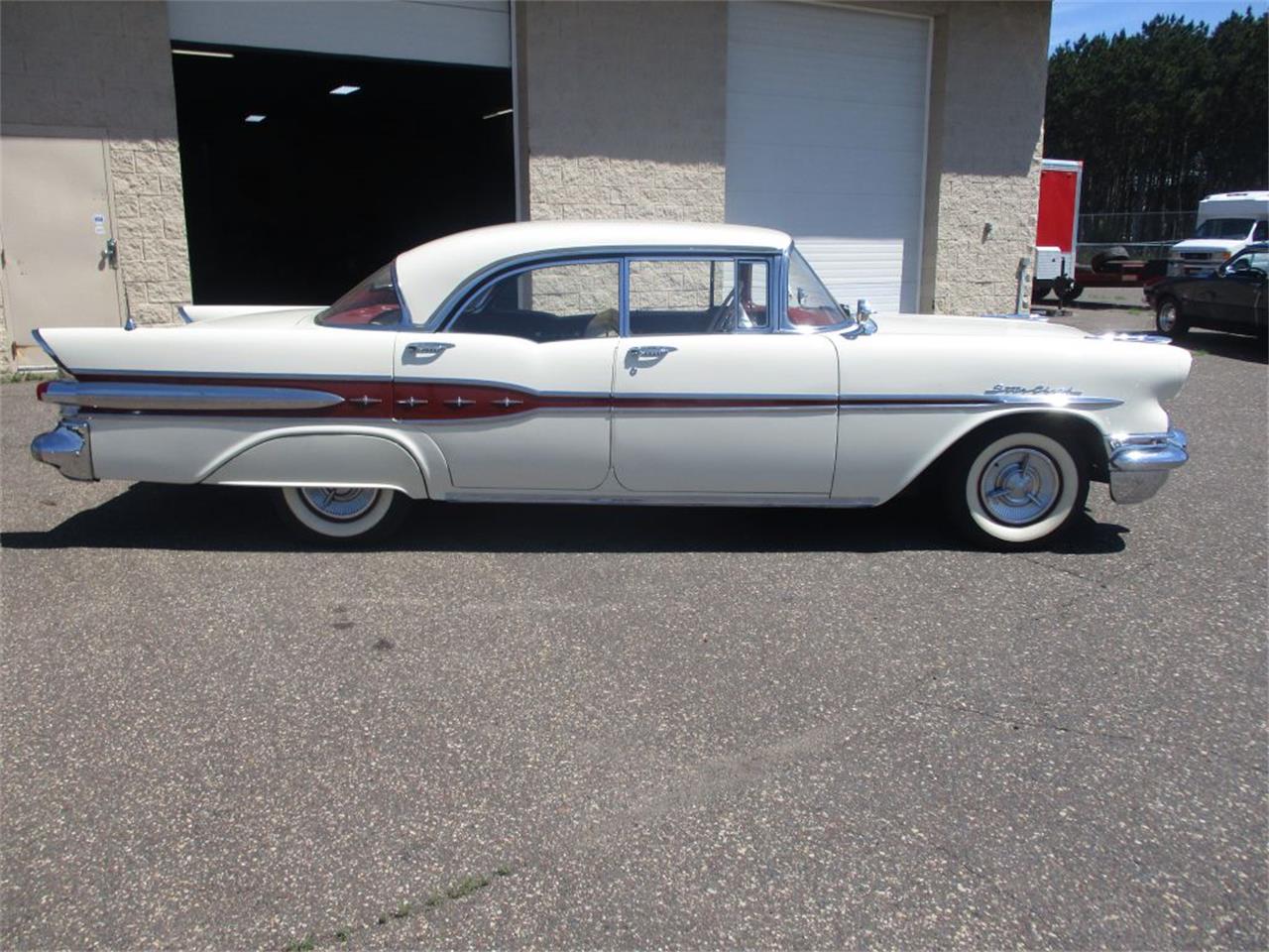 1957 pontiac star chief
