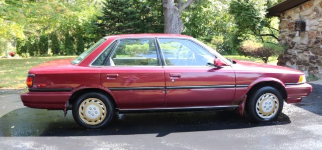 1991 toyota camry le 4-dr sedan