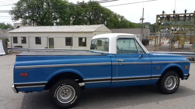 1971 chevy c-10 short bed pickup truck